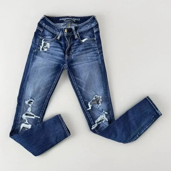 American Eagle Super Stretch Medium Wash Low Rise Jeans Size 0 Short - Picture 1 of 5